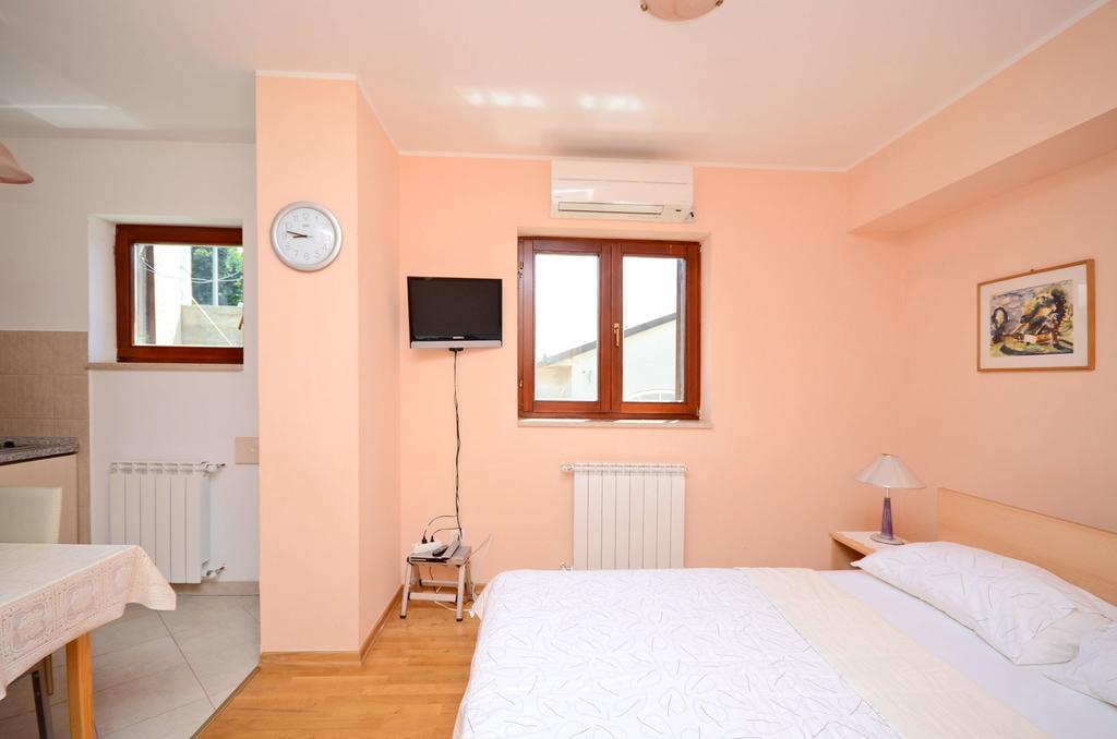 Apartments Ivanka Senj  Ngoại thất bức ảnh
