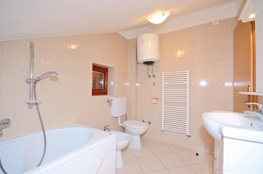 Apartments Ivanka Senj  Ngoại thất bức ảnh
